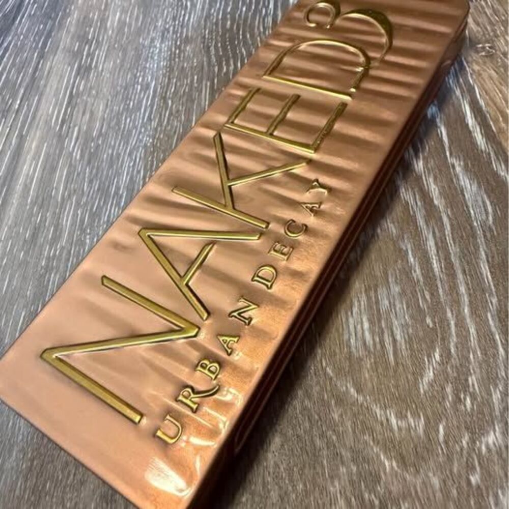 Urban Decay Naked 3 Eyeshadow Palette